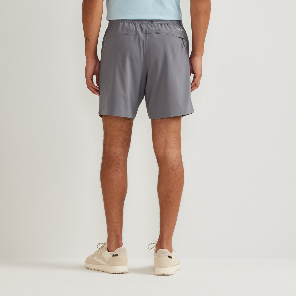 Eddie Bauer Men's Resonance Shorts - 8" alternate view 3