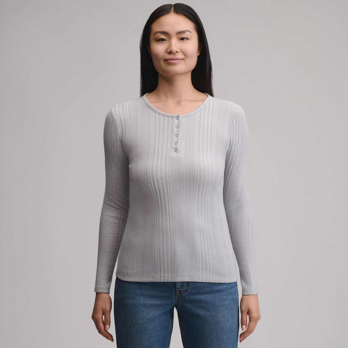 Eddie Bauer Women's Long-Sleeve Ring Snap Brushed Henley alternate view 1