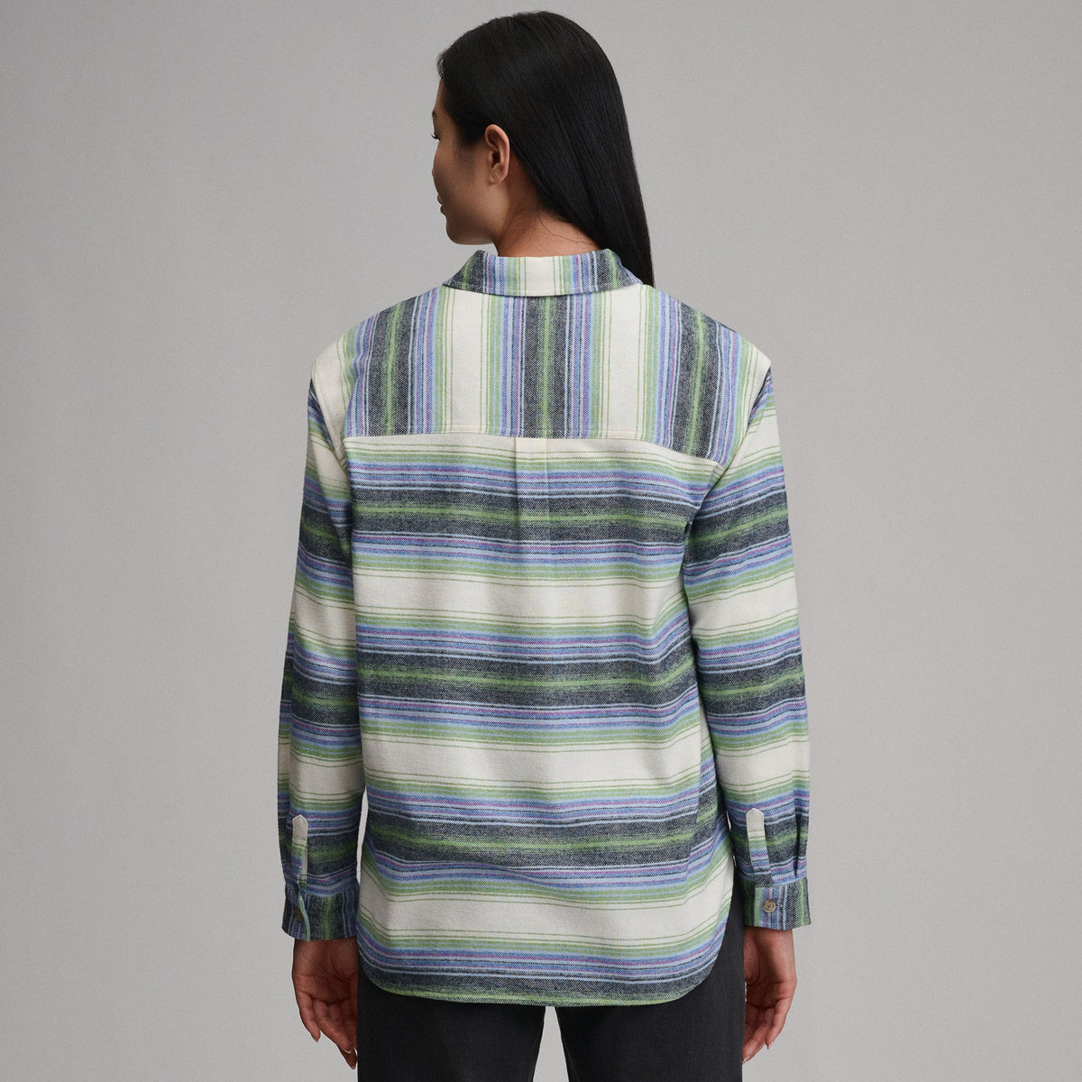Eddie Bauer Women's Long-Sleeve Heritage Soft Boyfriend Flannel Shirt alternate view 5