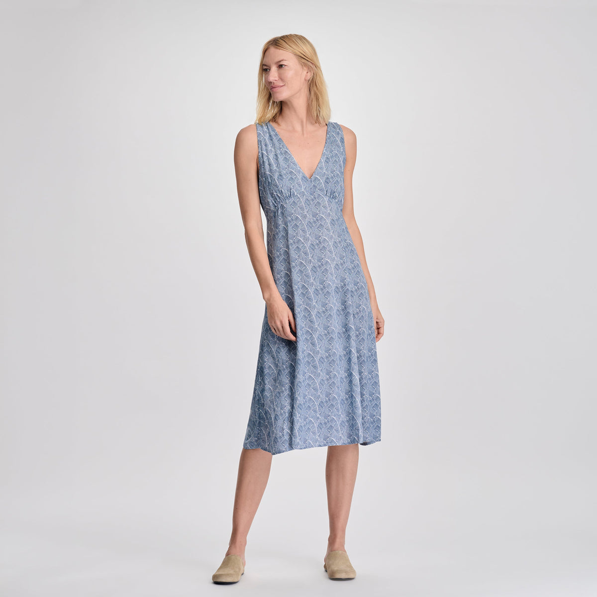 Eddie Bauer Women's Destination Dress alternate view 5