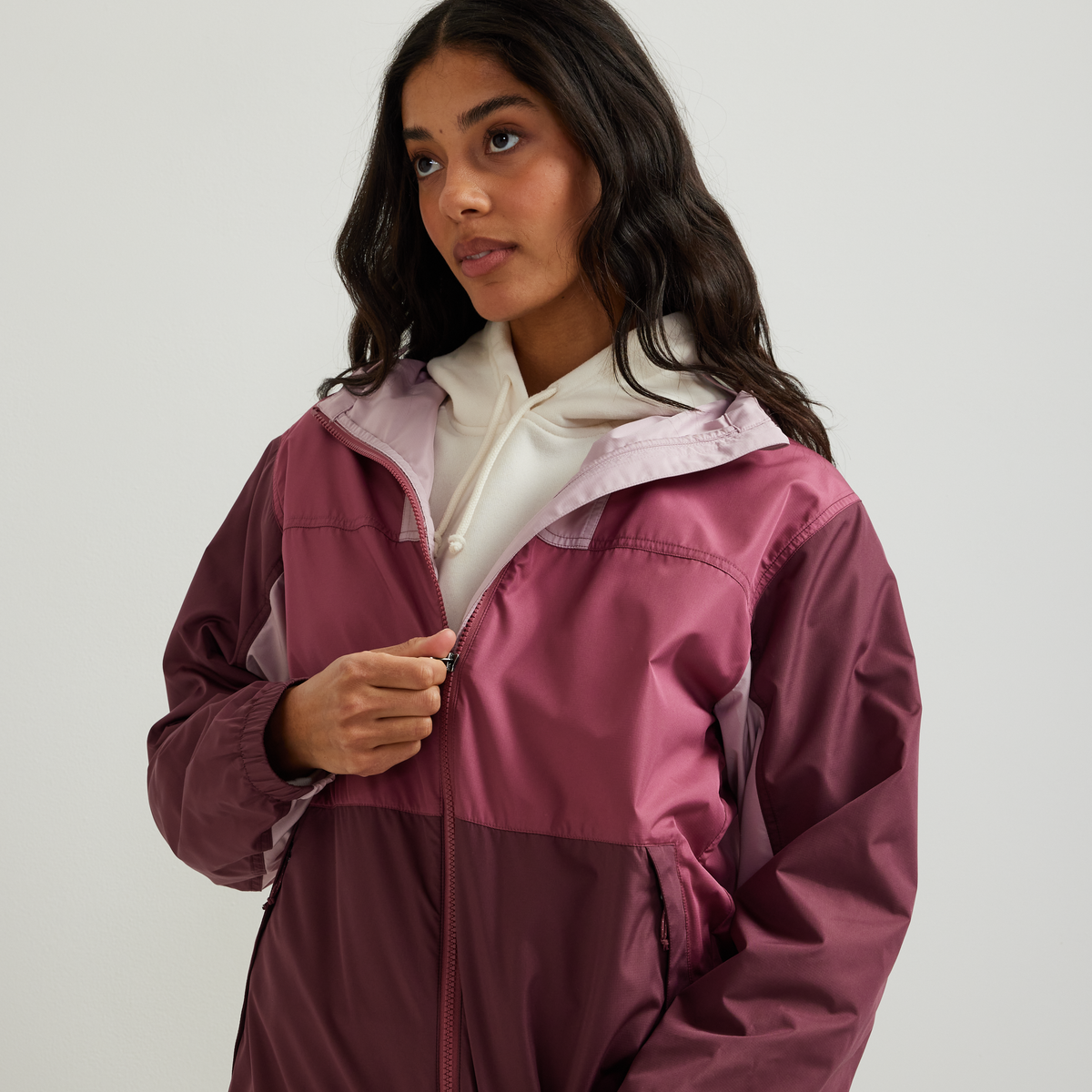 Eddie Bauer Women's Momentum Windproof Hoodie alternate view 2