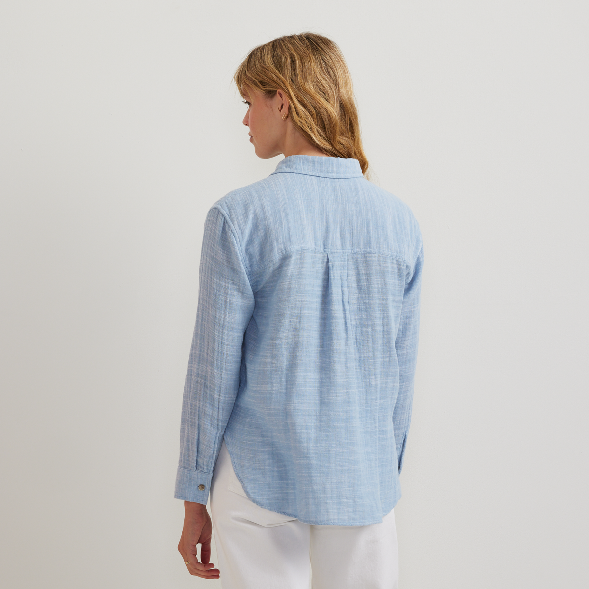 Eddie Bauer Women's Cotton Slub Long-Sleeve Shirt alternate view 3