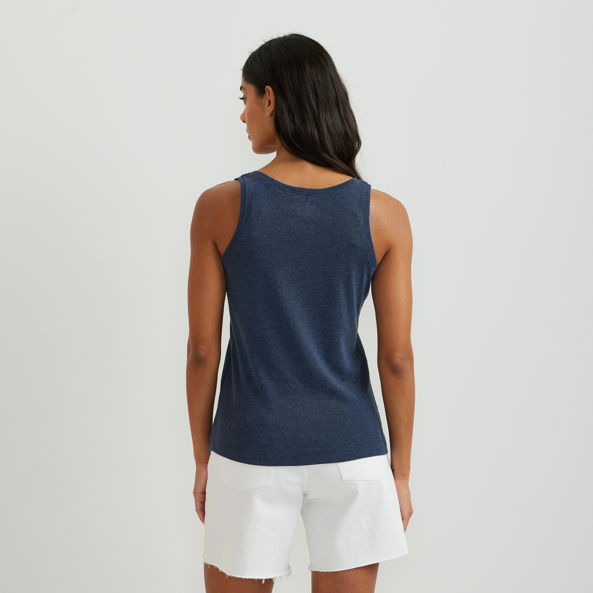 Eddie Bauer Women's Everyday Scoop-Neck Tank alternate view 1