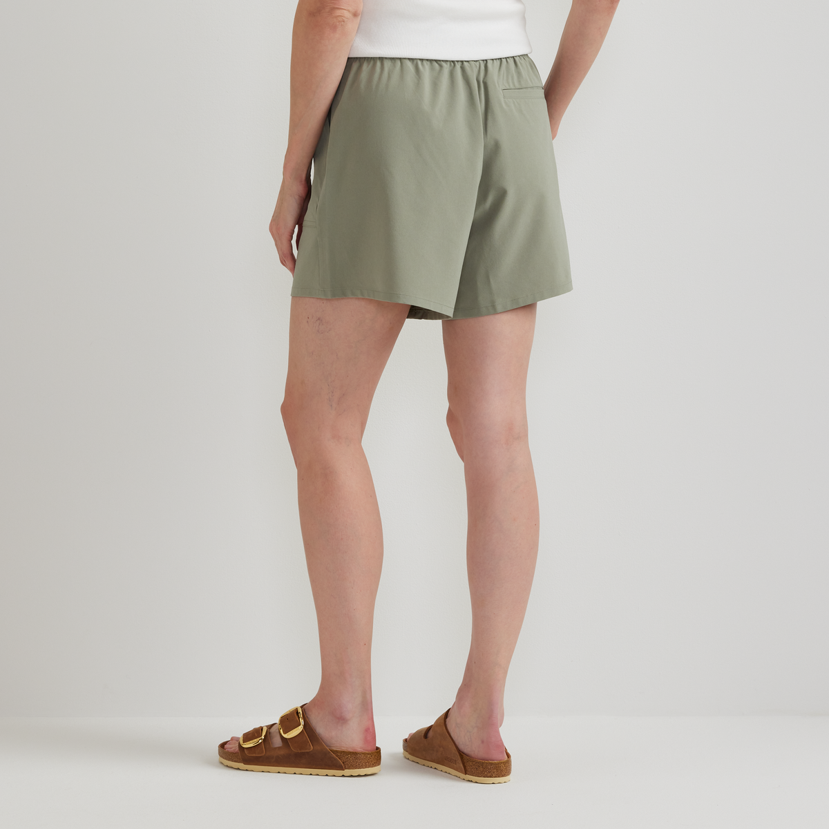 Eddie Bauer Women's Departure Pull-On Shorts alternate view 1