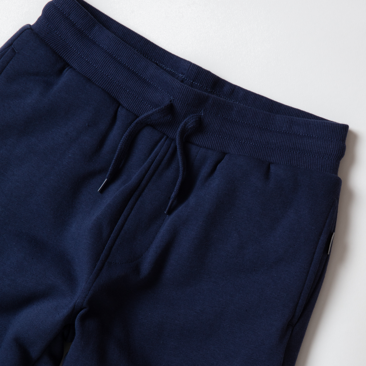 Eddie Bauer Boys Camp Fleece Faux Shearling-Lined Jogger Pants alternate view 4