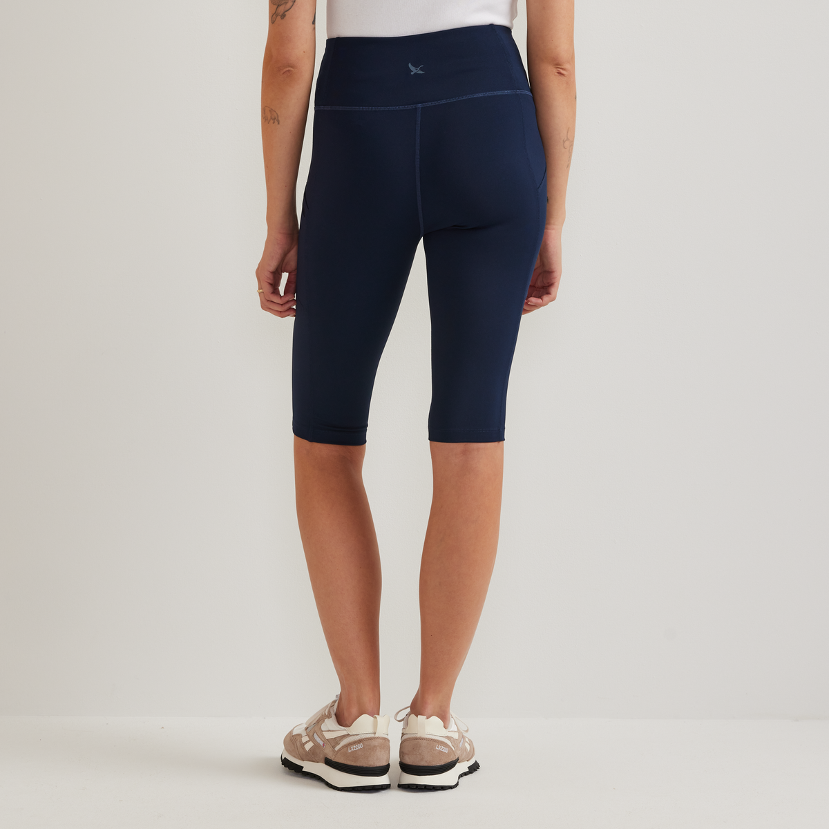 Eddie Bauer Women's Traverse Trail High-Rise Knee Shorts alternate view 1