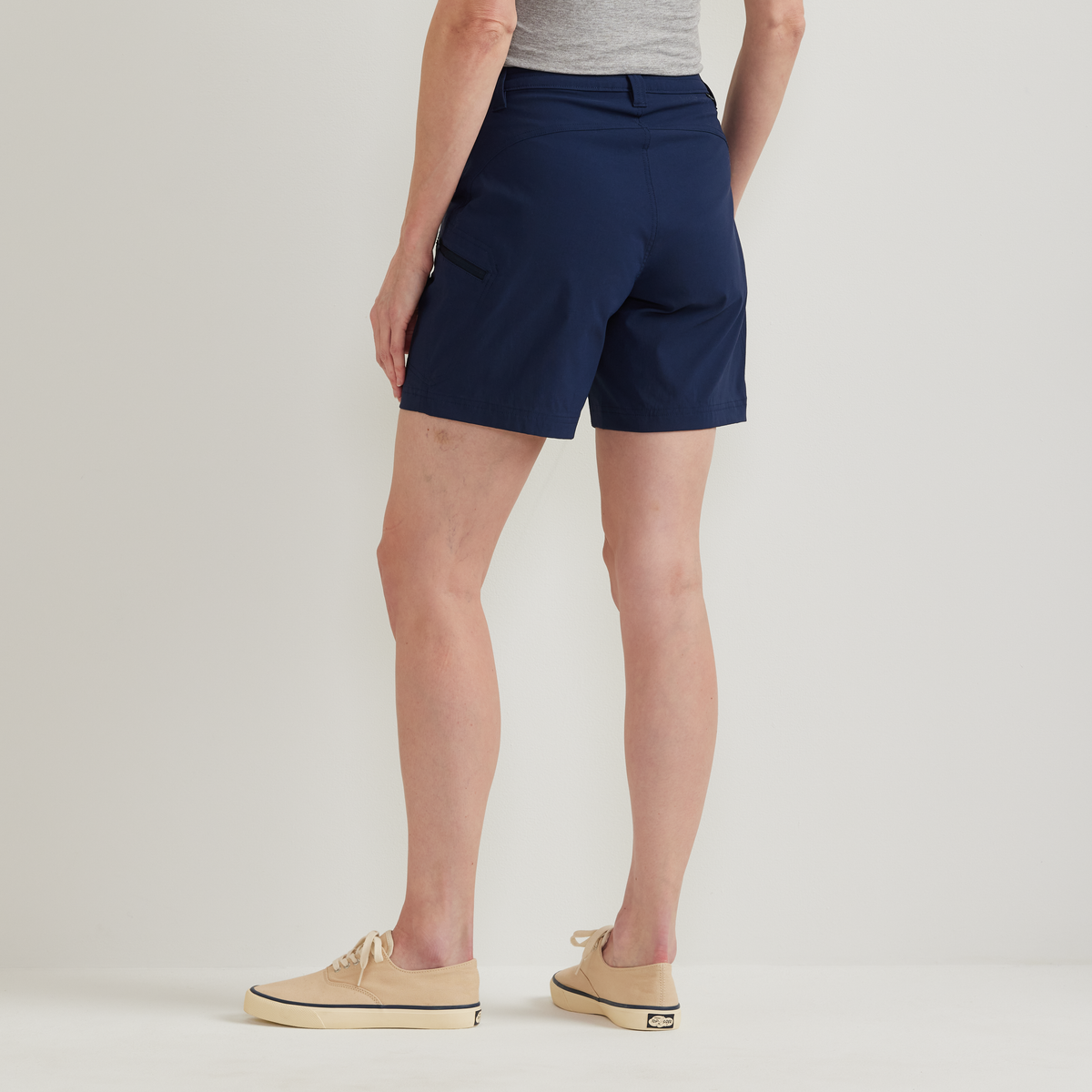 Eddie Bauer Women's Guide Pro High Rise Shorts alternate view 5
