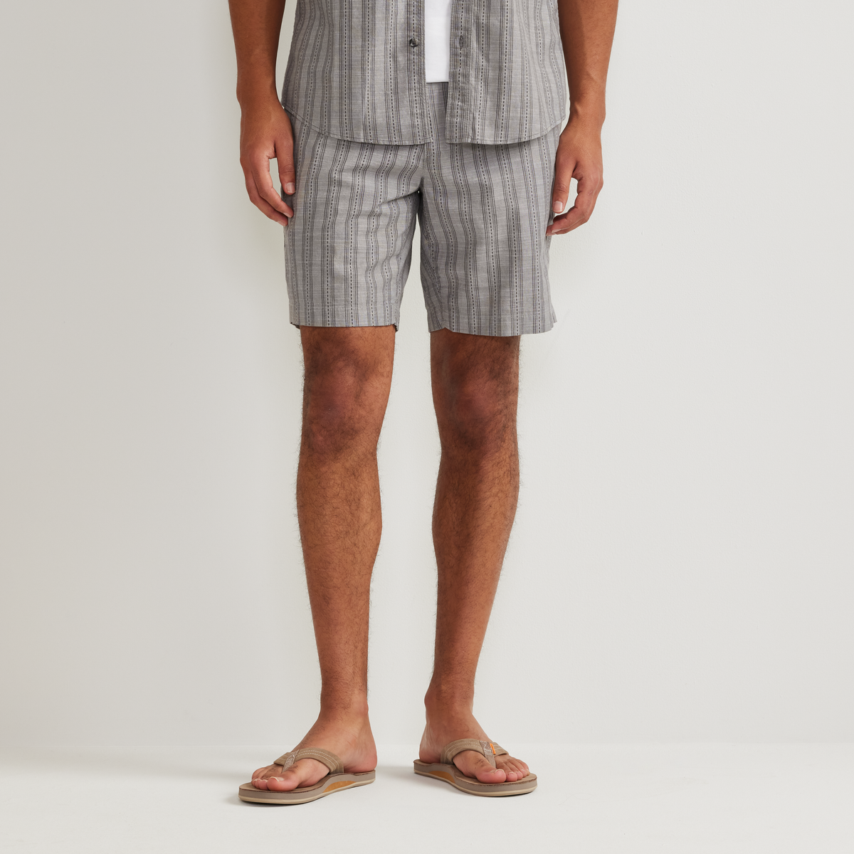 Eddie Bauer Men's Camano 2.0 Shorts - Print alternate view 2