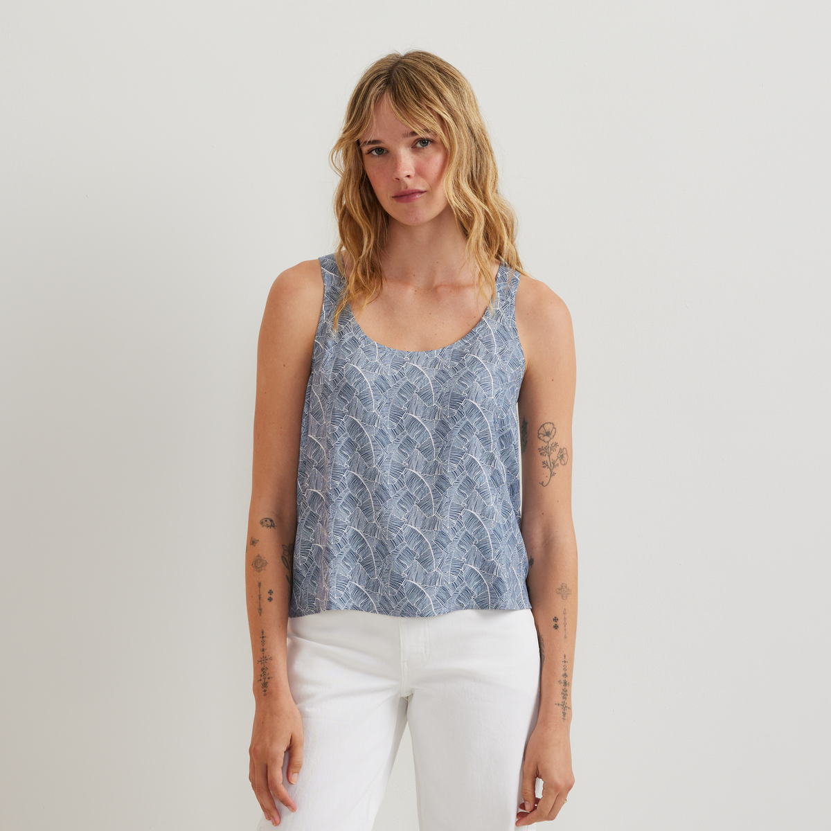 Eddie Bauer Women's Destination Tank alternate view 4