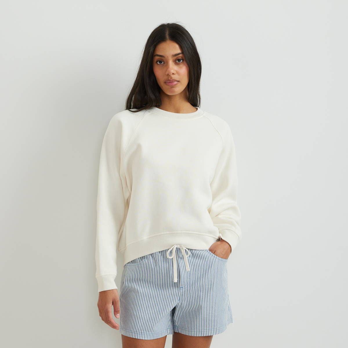 Eddie Bauer Women's Vintage Soft Crew Sweatshirt alternate view 4