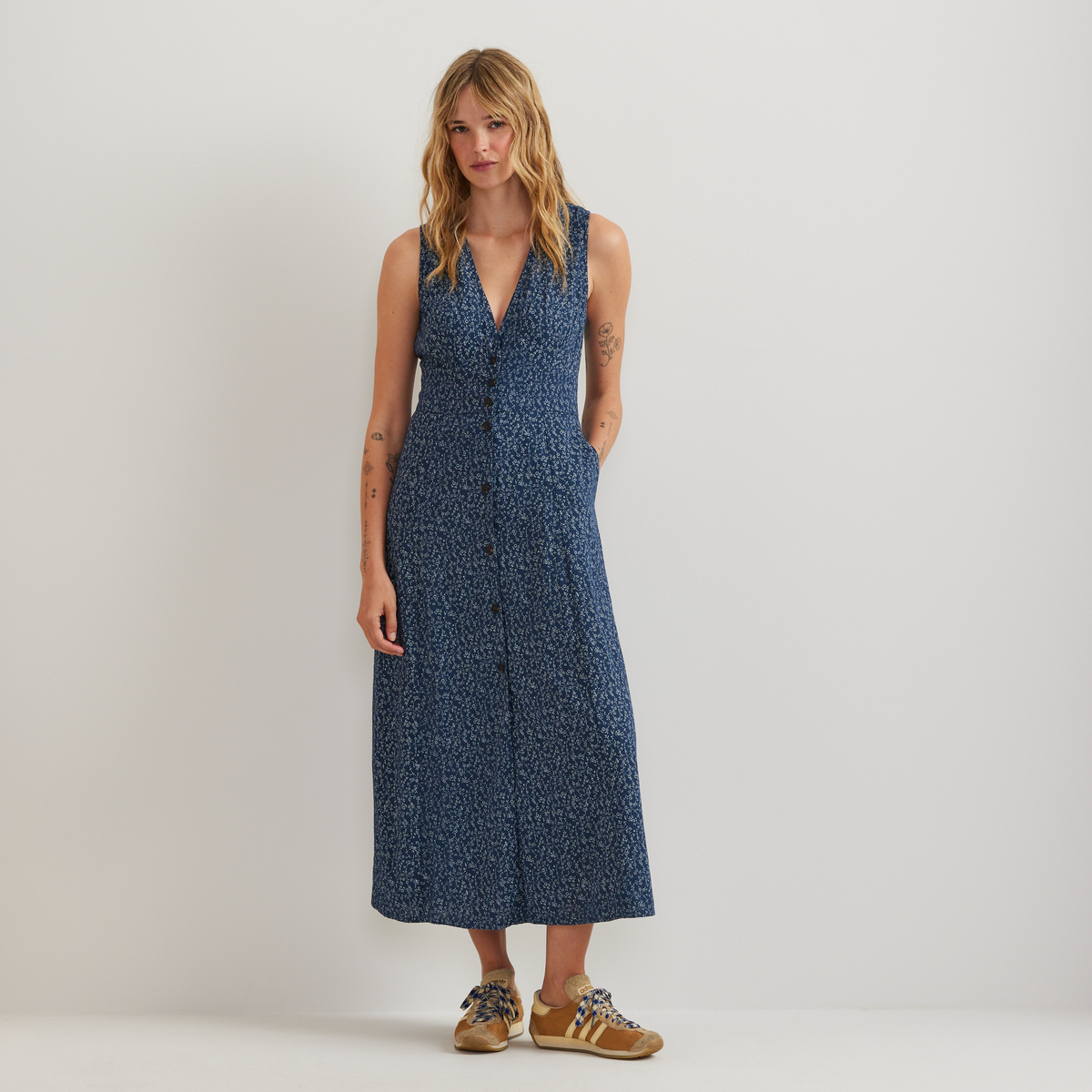 Eddie Bauer Women's Button Front Midi Dress alternate view 2