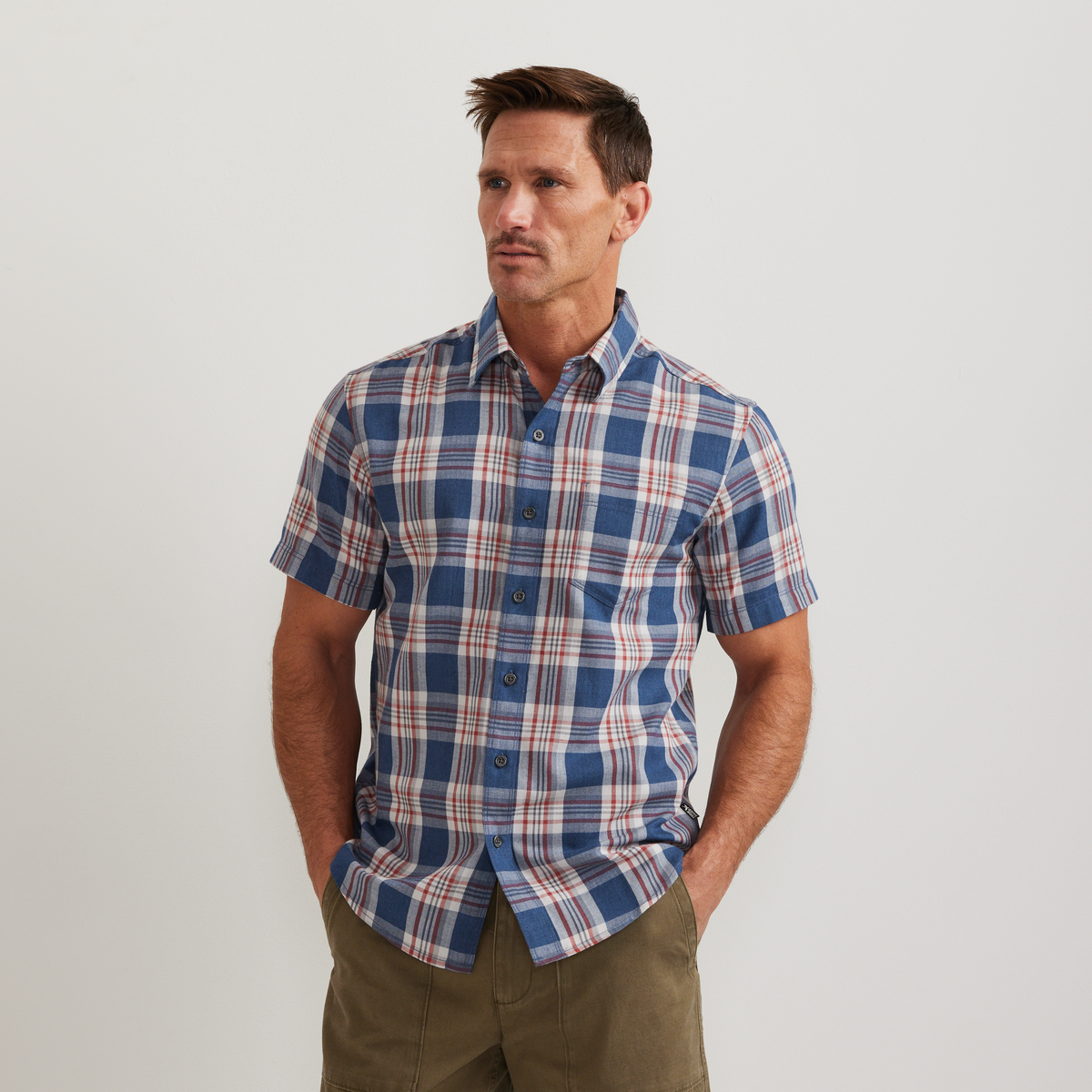 Eddie Bauer Men's Tidelands Short-Sleeve Yarn-Dyed Textured Shirt alternate view 2