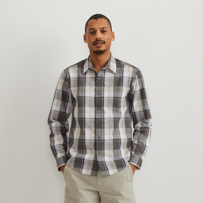 Eddie Bauer Men's Long-Sleeve Pack It 3.0 Seersucker Shirt alternate view 4