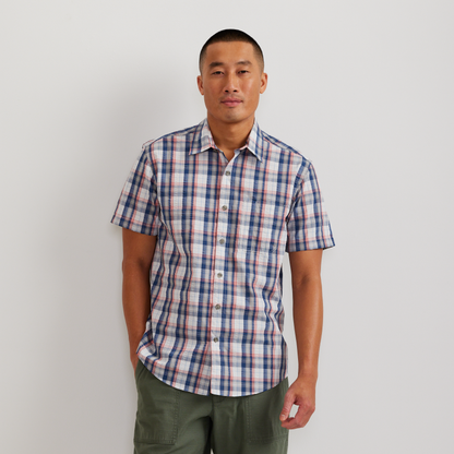 Eddie Bauer Men's Short-Sleeve Pack It 3.0 Seersucker Shirt alternate view 3