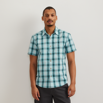 Eddie Bauer Men's Short-Sleeve Pack It 3.0 Seersucker Shirt alternate view 4