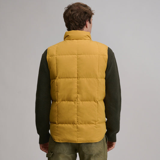 Eddie Bauer Men's Kara Koram Vest alternate view 1