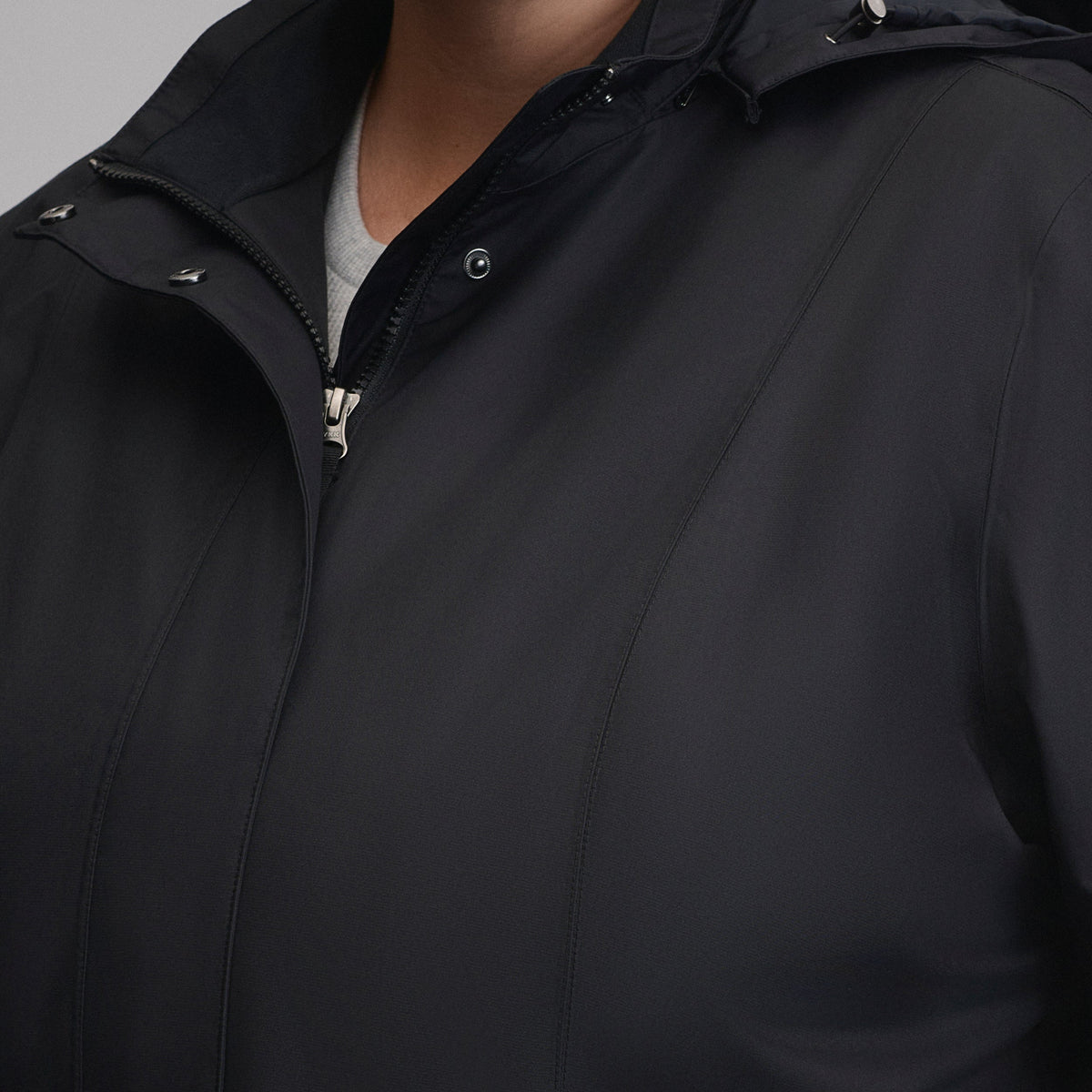 Eddie Bauer Women's Girl on the Go® Waterproof Trench Coat alternate view 2