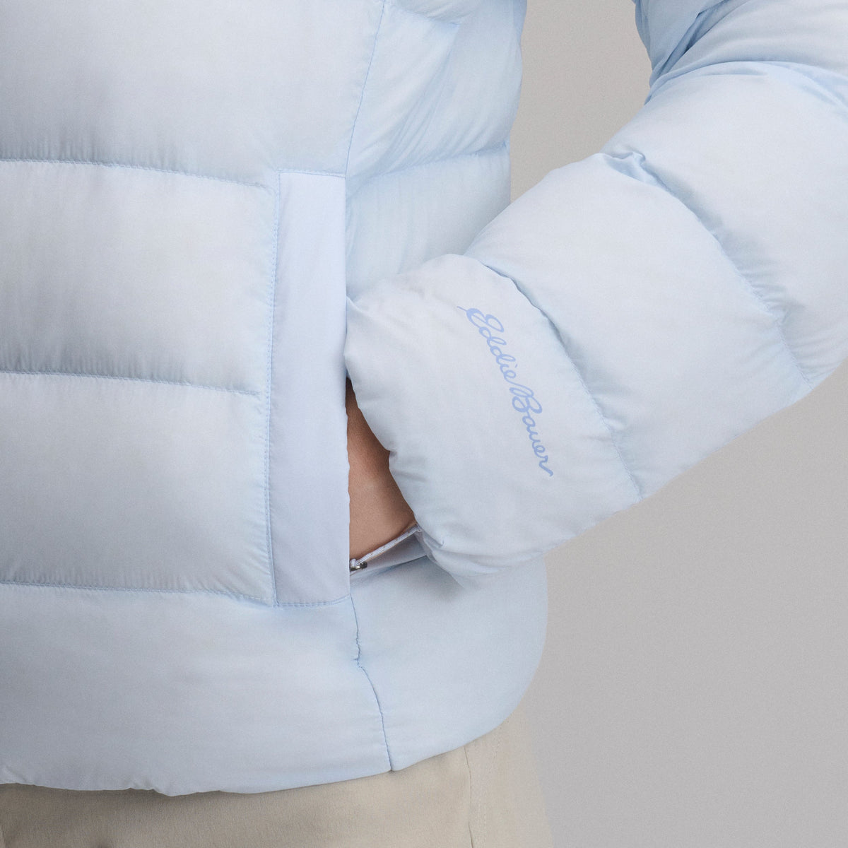 Eddie Bauer Women's CirrusLite Down Jacket alternate view 2