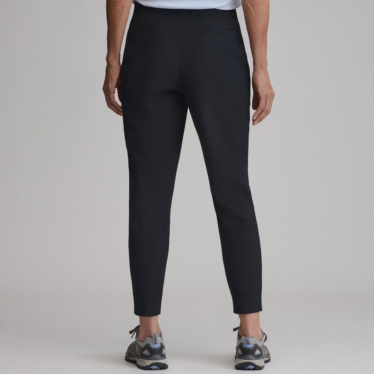 Eddie Bauer Women's Departure Stretch Mid-Rise Joggers alternate view 1
