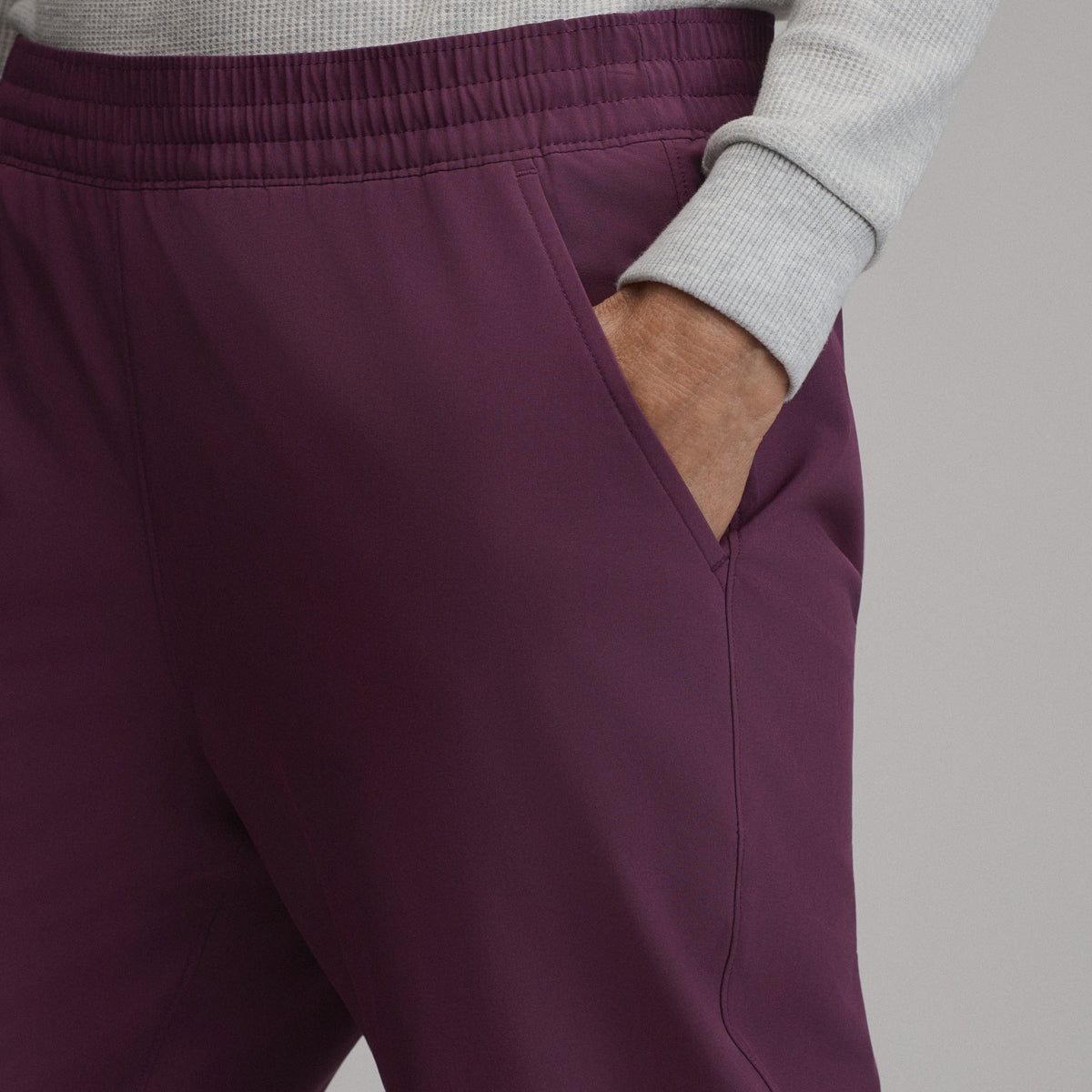 Eddie Bauer Women's Scout Lined Jogger alternate view 2