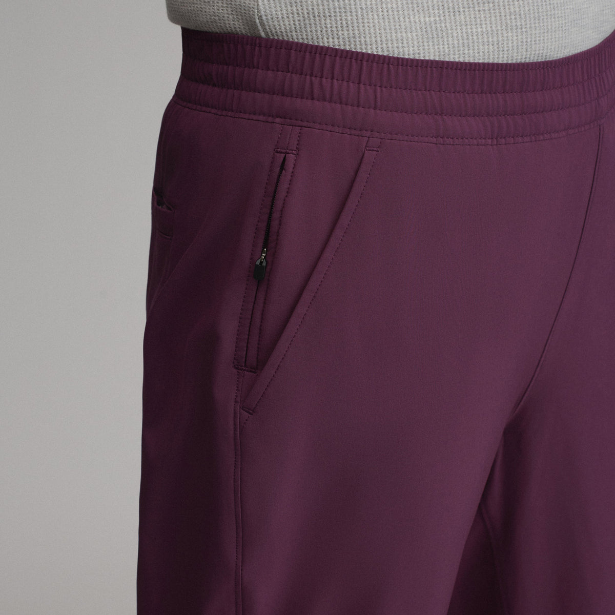 Eddie Bauer Women's Scout Lined Jogger alternate view 3