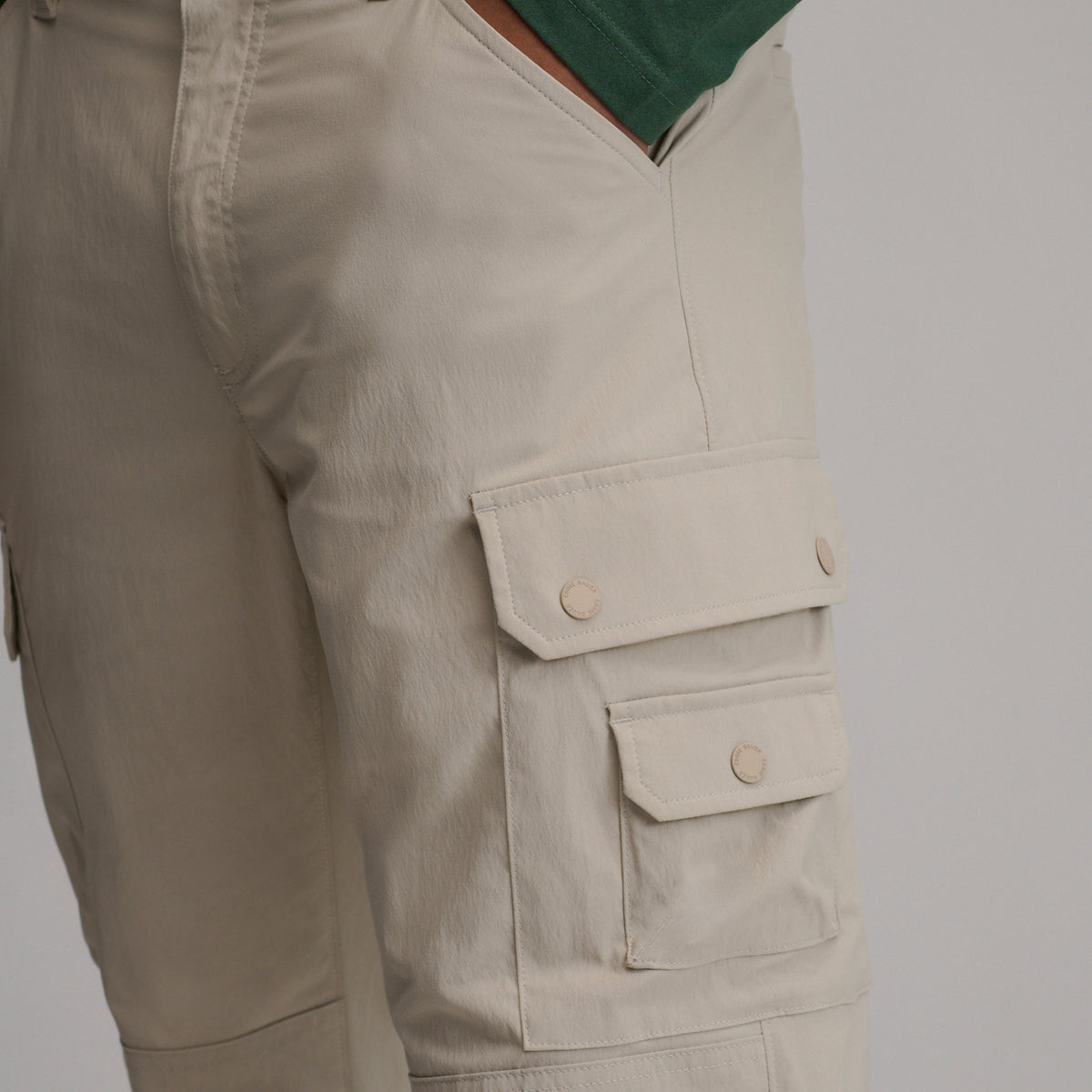 Eddie Bauer Men's Cascade Performance Cargo Pants alternate view 2