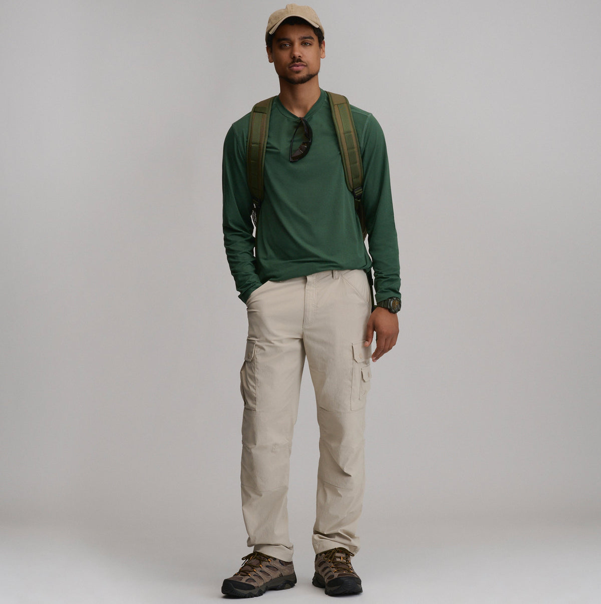 Eddie Bauer Men's Cascade Performance Cargo Pants alternate view 4