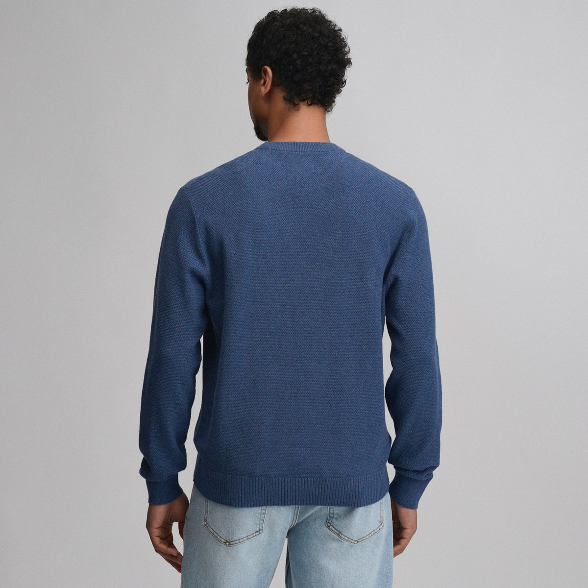 Eddie Bauer Men's Classic Crew Solid Sweater alternate view 5