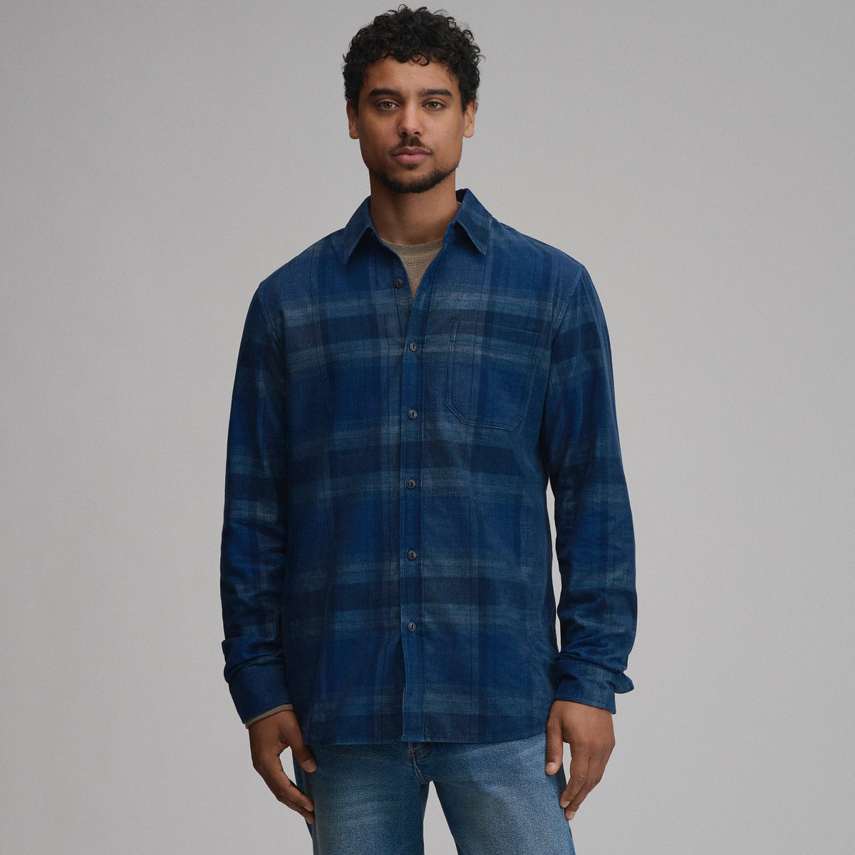 Eddie Bauer Men's Long-Sleeve Fine Wale Corduroy Shirt - Plaid product image