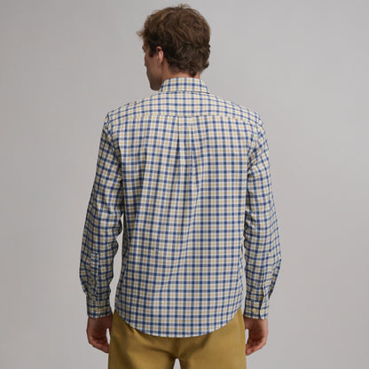 Eddie Bauer Men's Long-Sleeve Voyager 2.0 Dress Shirt alternate view 5
