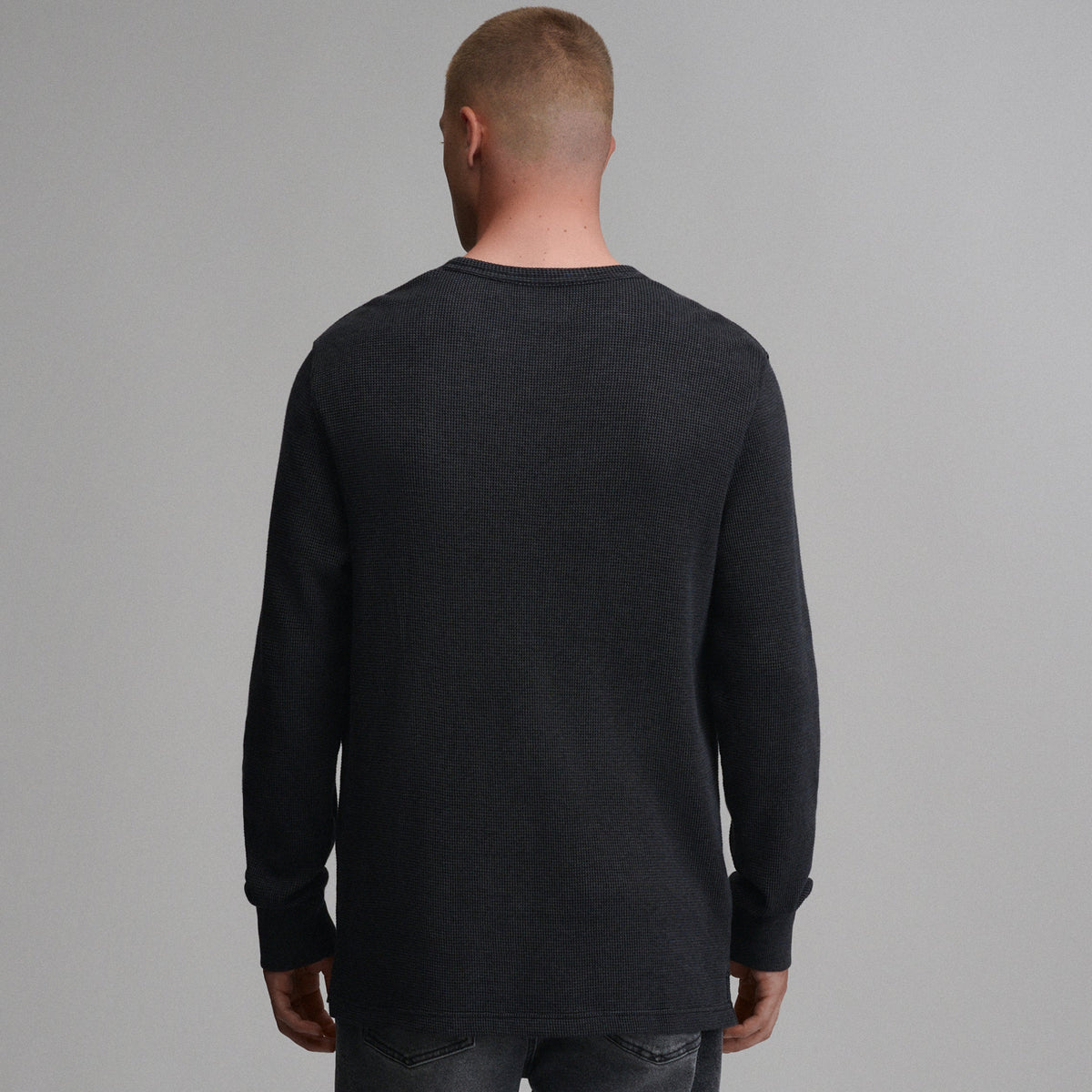 Eddie Bauer Men's Plaited Waffle Thermal Crew alternate view 1