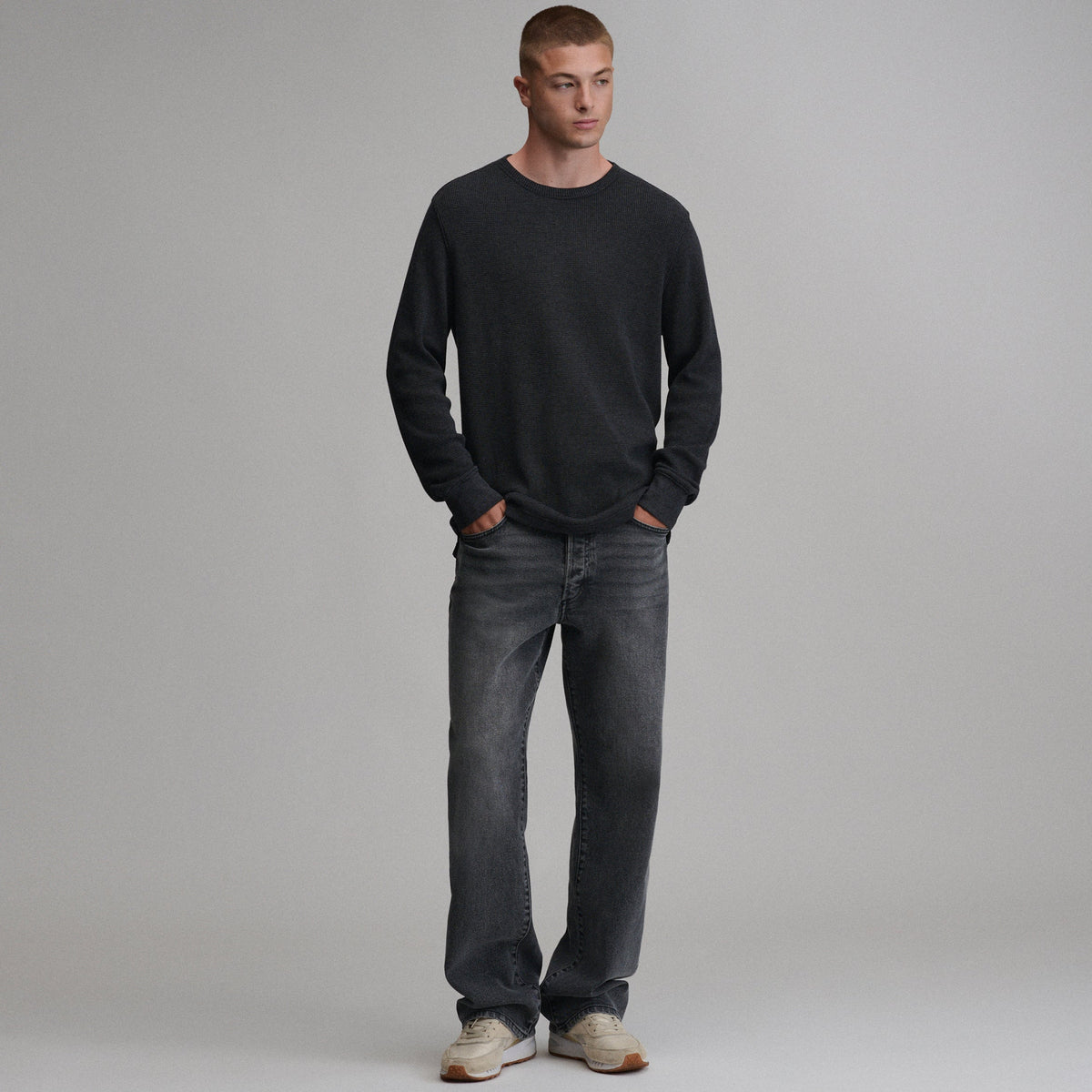 Eddie Bauer Men's Plaited Waffle Thermal Crew alternate view 3