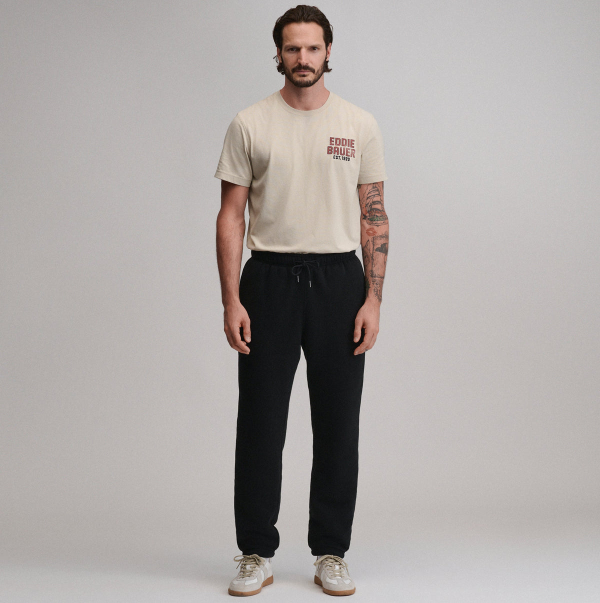 Eddie Bauer Men's The Vintage Soft Lined Sweatpants alternate view 3