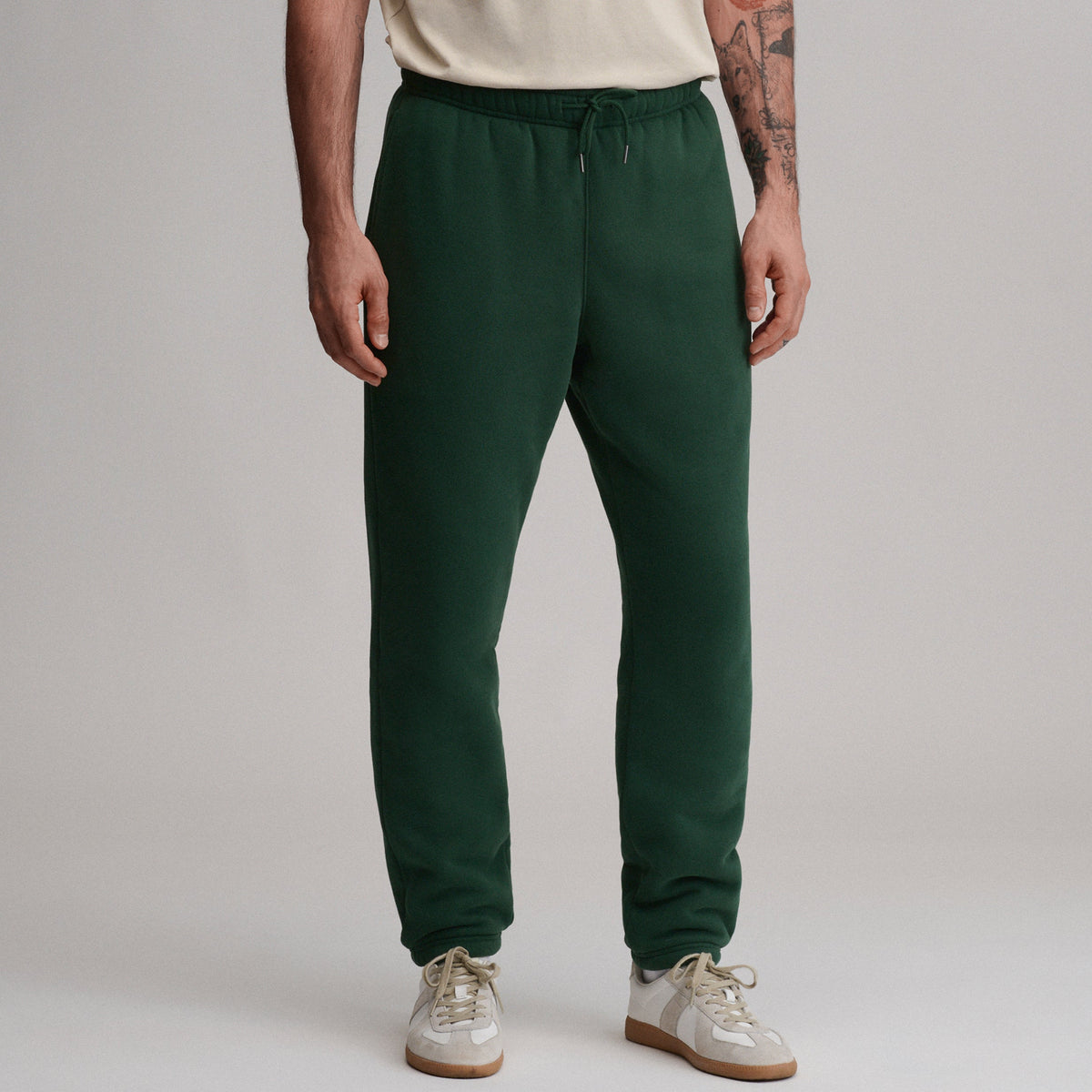 Eddie Bauer Men's The Vintage Soft Lined Sweatpants alternate view 4