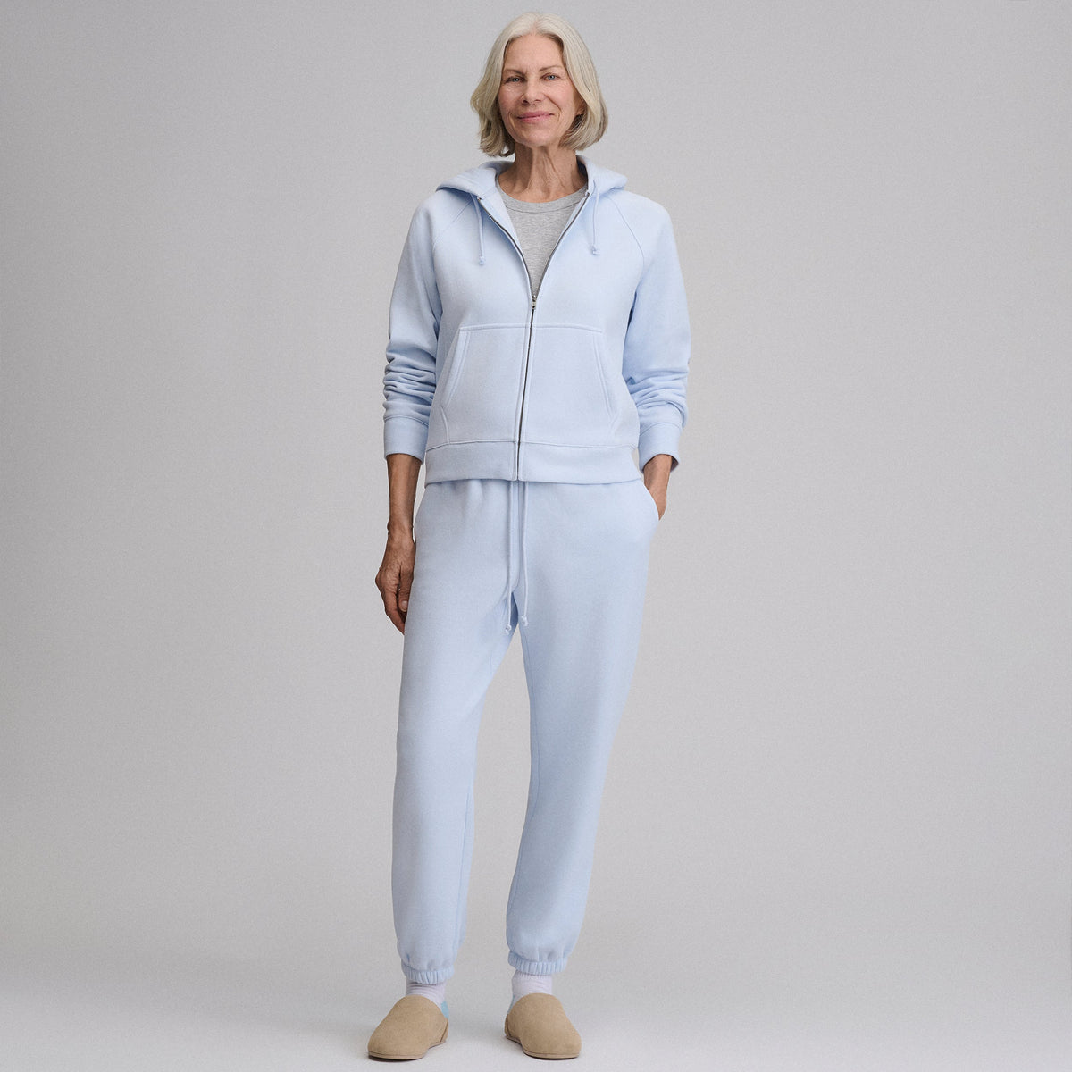 Eddie Bauer Women's Vintage Soft Full-Zip Hoodie alternate view 4