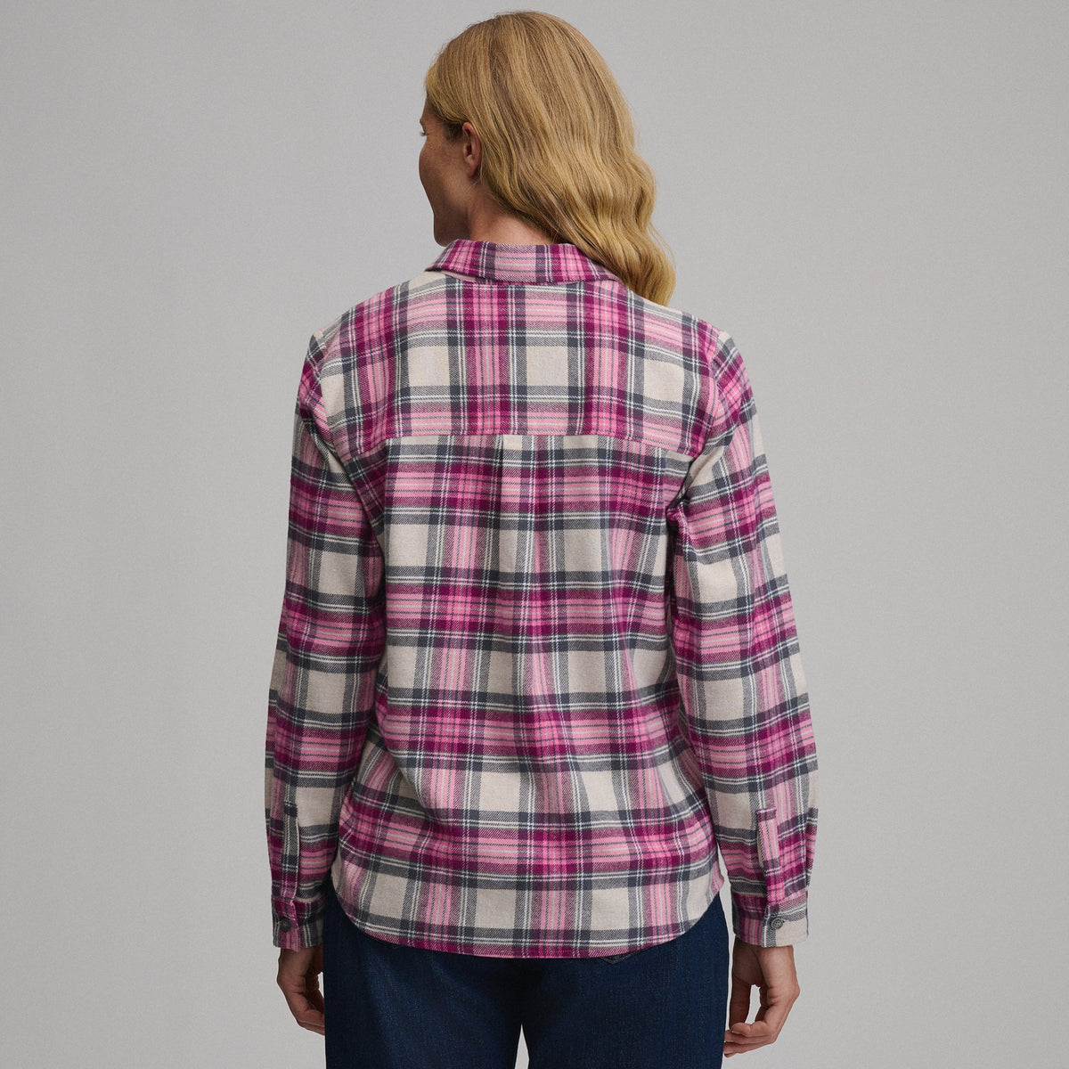 Eddie Bauer Women's Long-Sleeve Heritage Soft Classic Flannel Shirt alternate view 5
