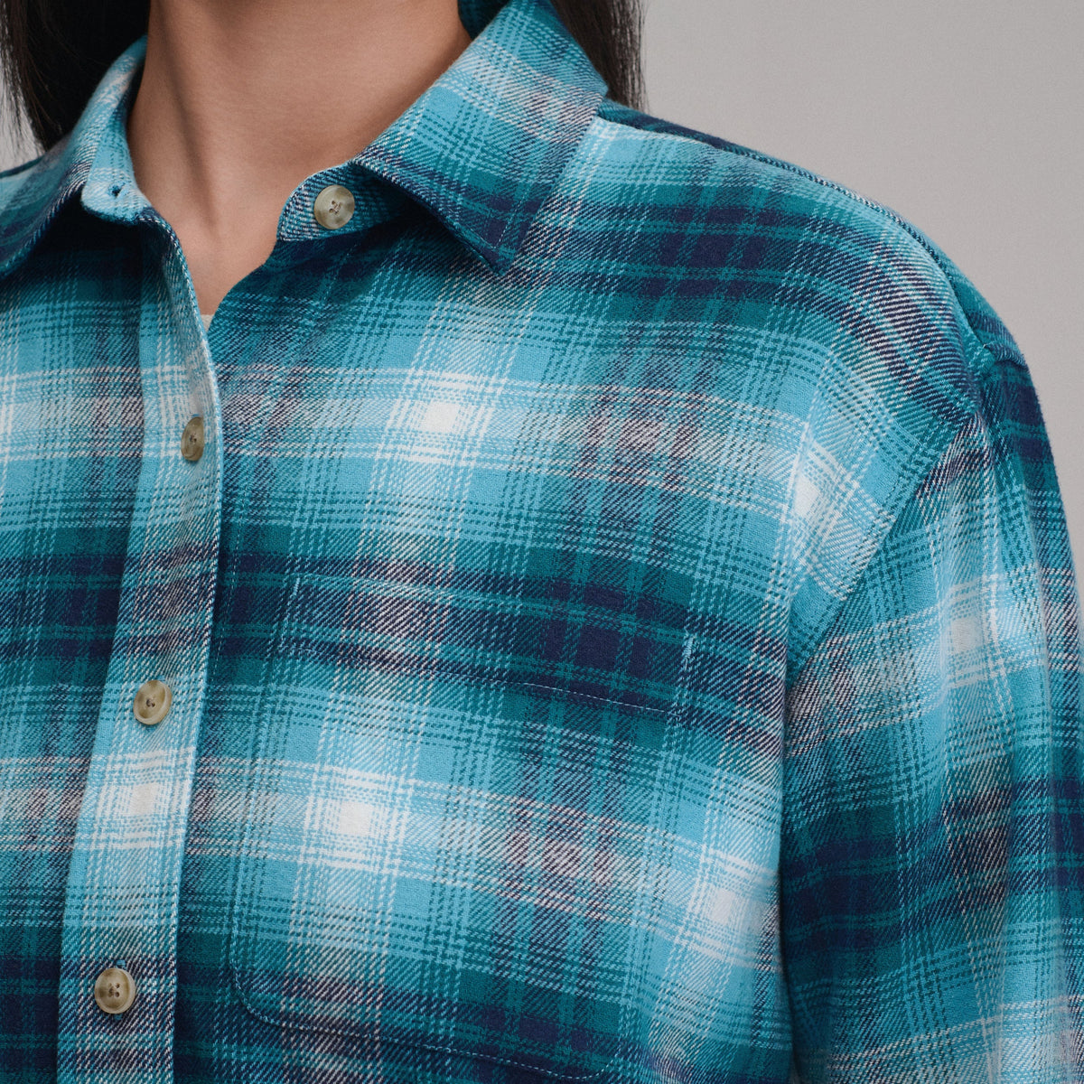 Eddie Bauer Women's Long-Sleeve Heritage Soft Boyfriend Flannel Shirt alternate view 2