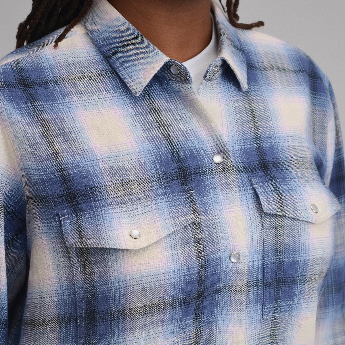 Eddie Bauer Women's Long-Sleeve Western Button-Down Shirt alternate view 2