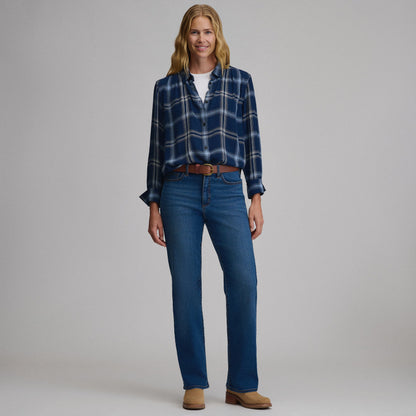 Eddie Bauer Women's Long-Sleeve Softened Button-Down Shirt alternate view 3