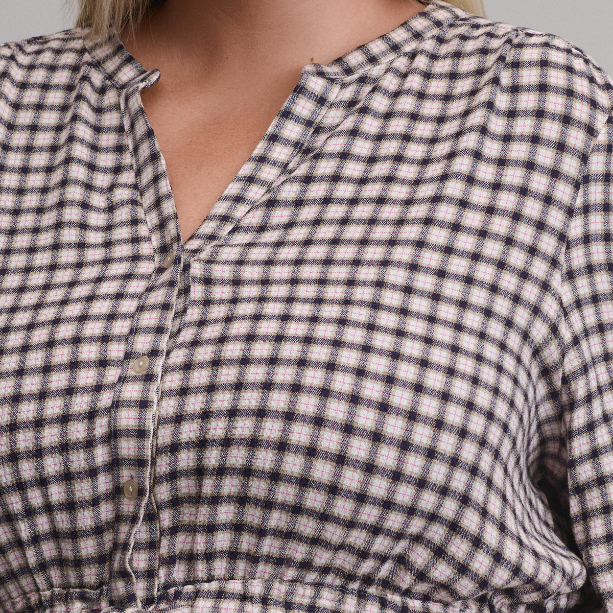 Eddie Bauer Women's Plaid Button Front Belted Midi Dress alternate view 5
