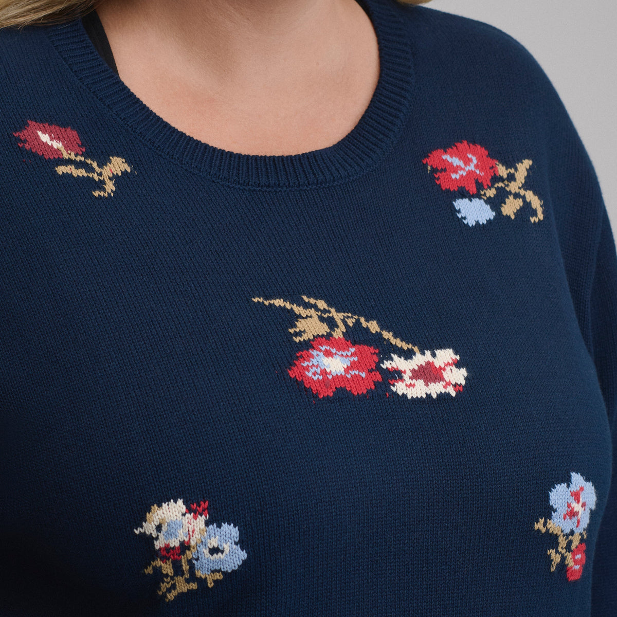 Eddie Bauer Women's Floral Crewneck Sweater alternate view 2