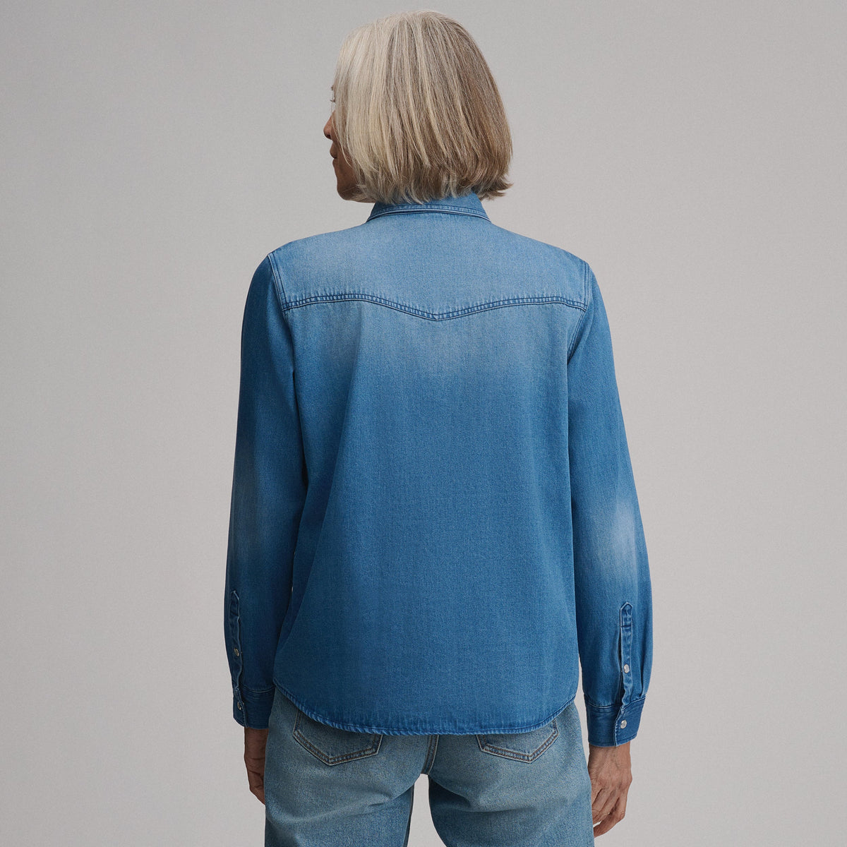 Eddie Bauer Women's Long-Sleeve Western Denim Shirt alternate view 3