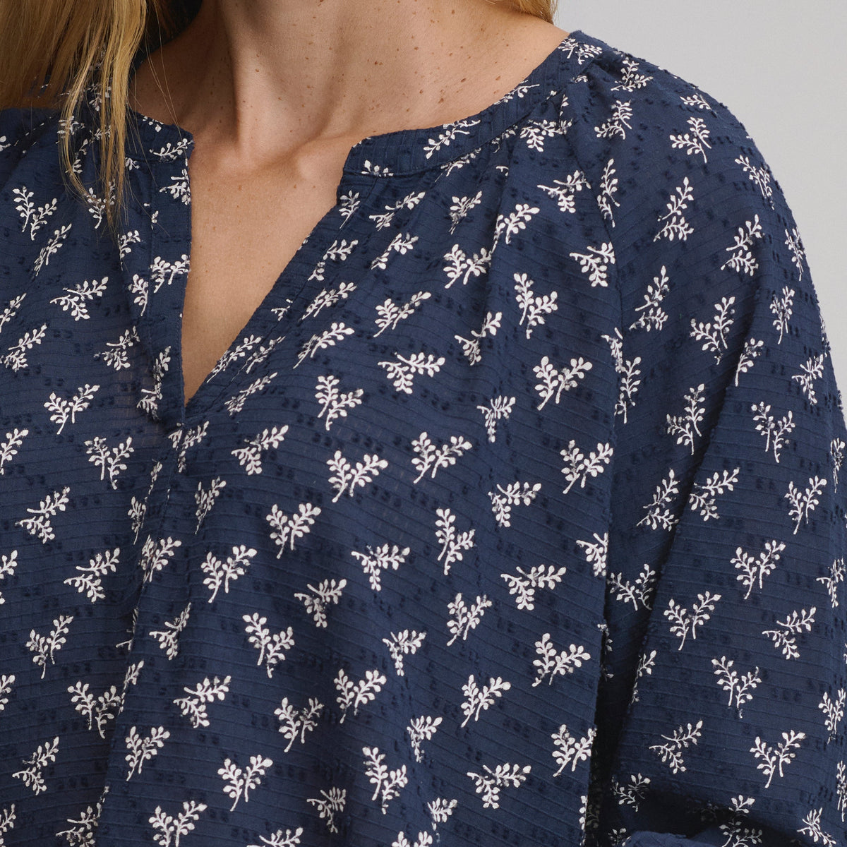 Eddie Bauer Women's Long-Sleeve Split-Neck Popover alternate view 2