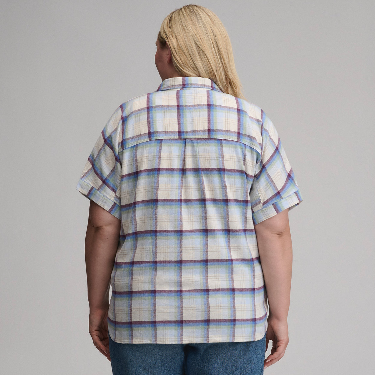 Eddie Bauer Women's W Field Flex Flannel Short-Sleeve Shirt alternate view 1