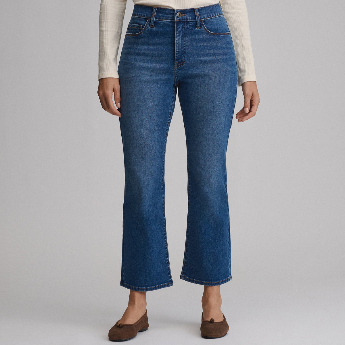 Eddie Bauer Women's Venture Stretch Kick-Flare Jean alternate view 4
