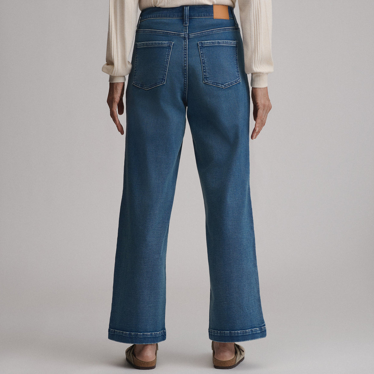 Eddie Bauer Women's High Waisted Wide-Leg Jean alternate view 1