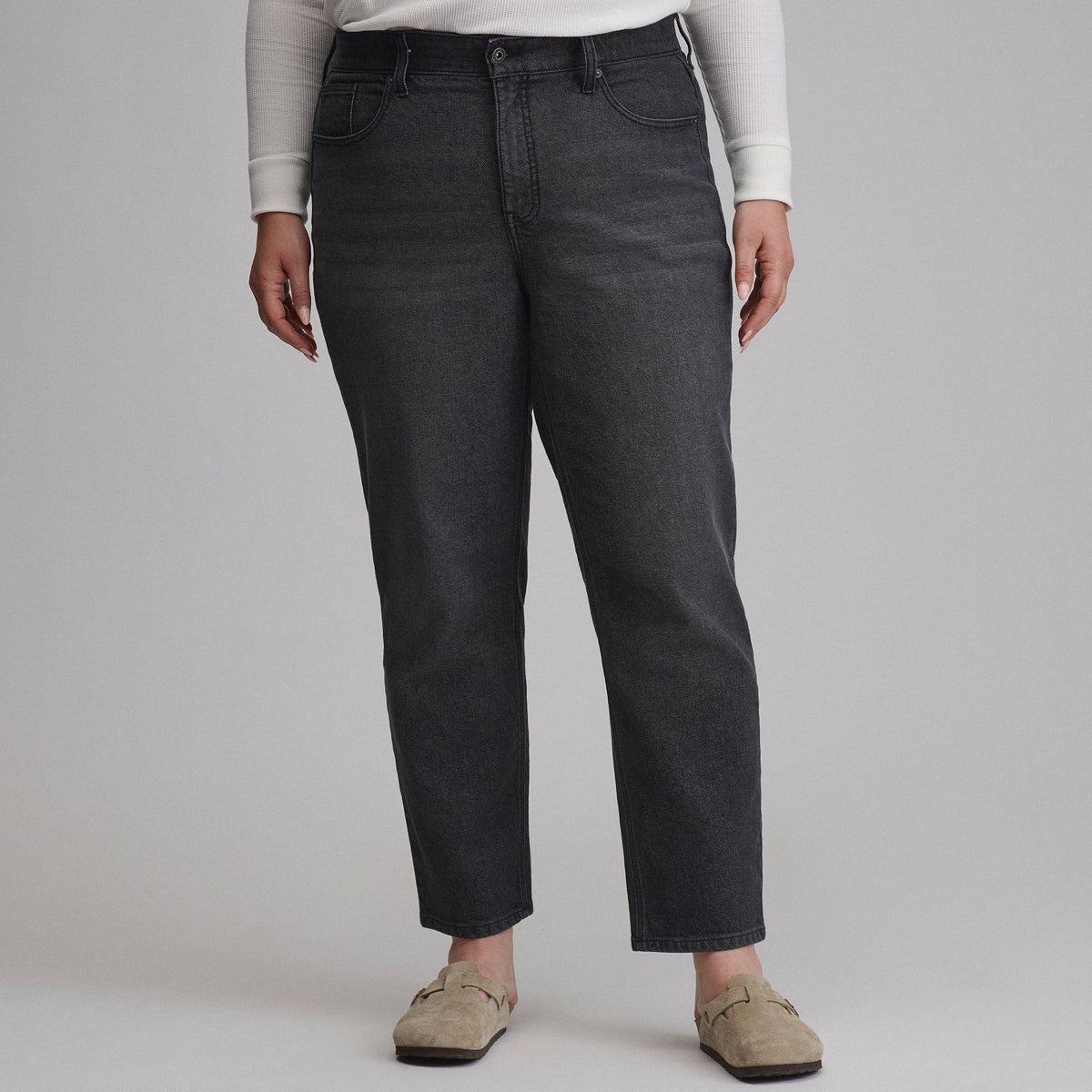 Eddie Bauer Women's Iconic Perfect Straight Jean alternate view 3