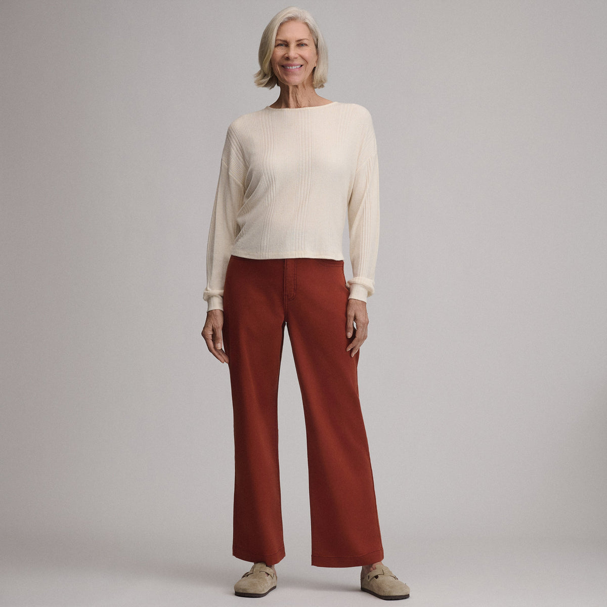 Eddie Bauer Women's High Waisted Wide-Leg Colored Jean alternate view 3