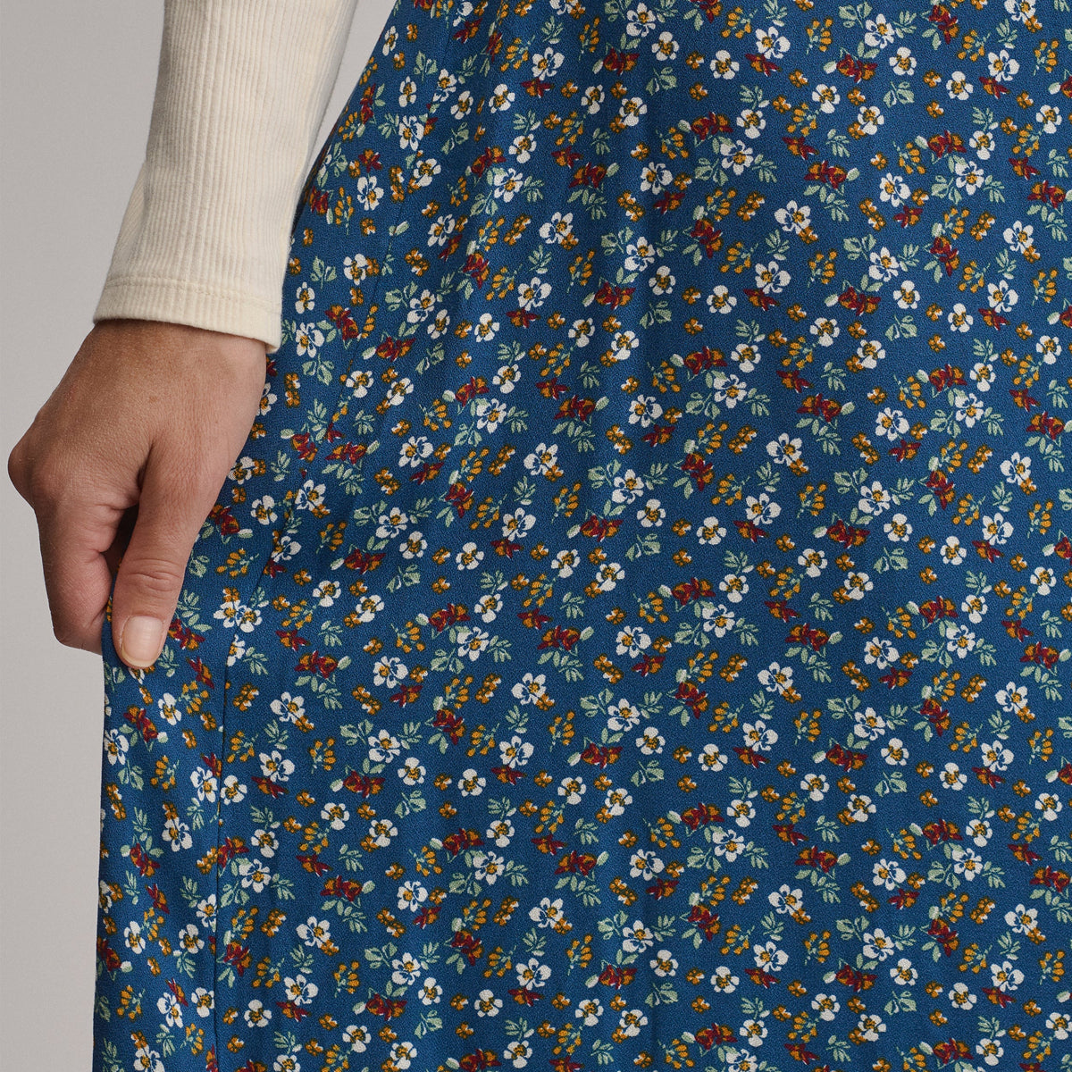 Eddie Bauer Women's Printed Midi Skirt alternate view 2