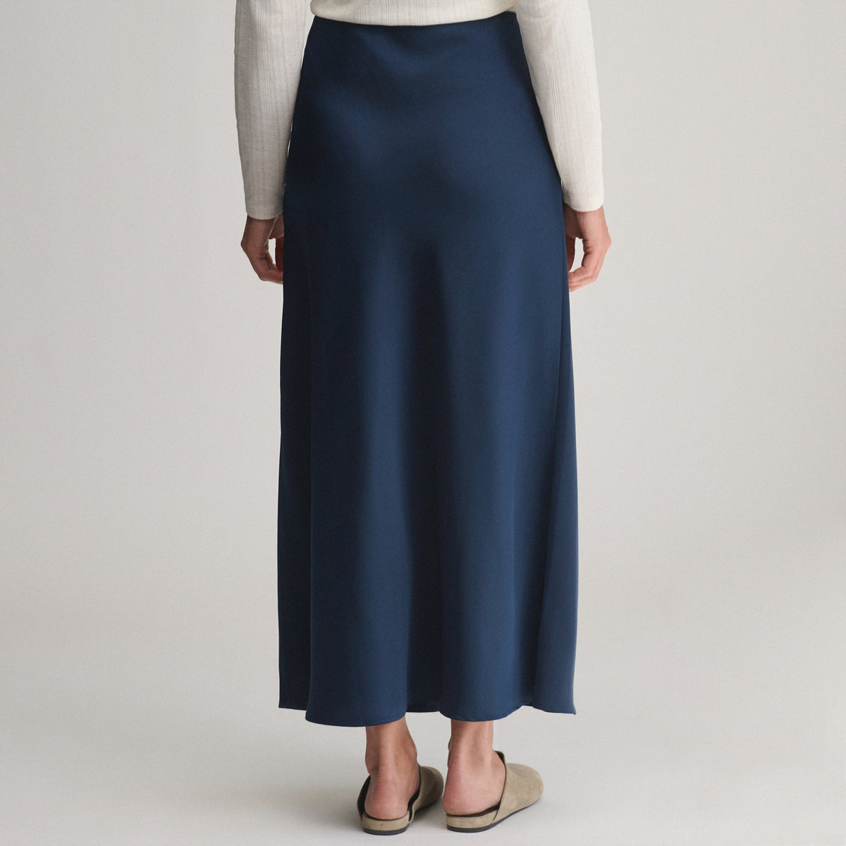 Eddie Bauer Women's Bias Midi Skirt alternate view 1